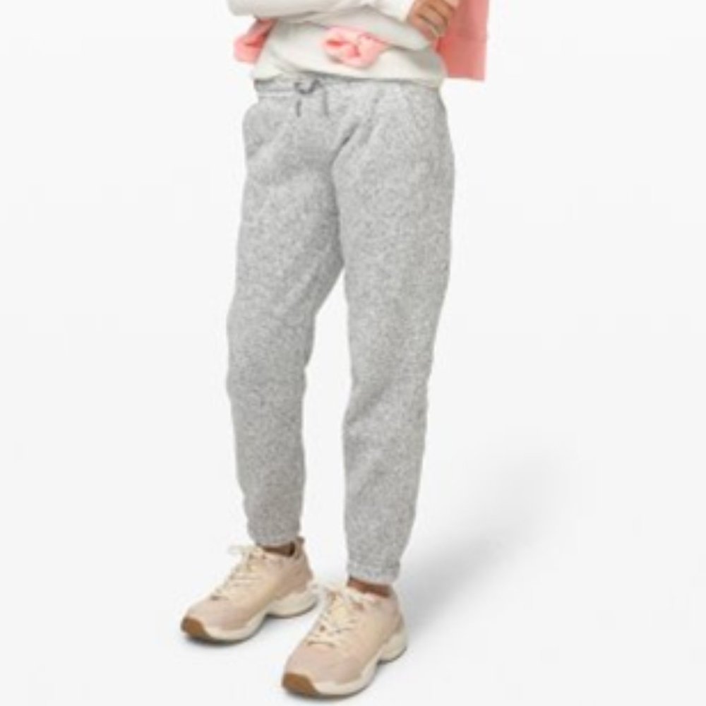 LIKE NEW! Ivivva Set To Go Fleece Jogger